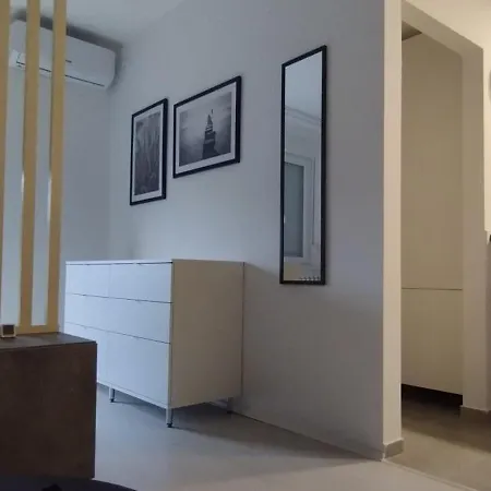 Lux 15 Historical Center *